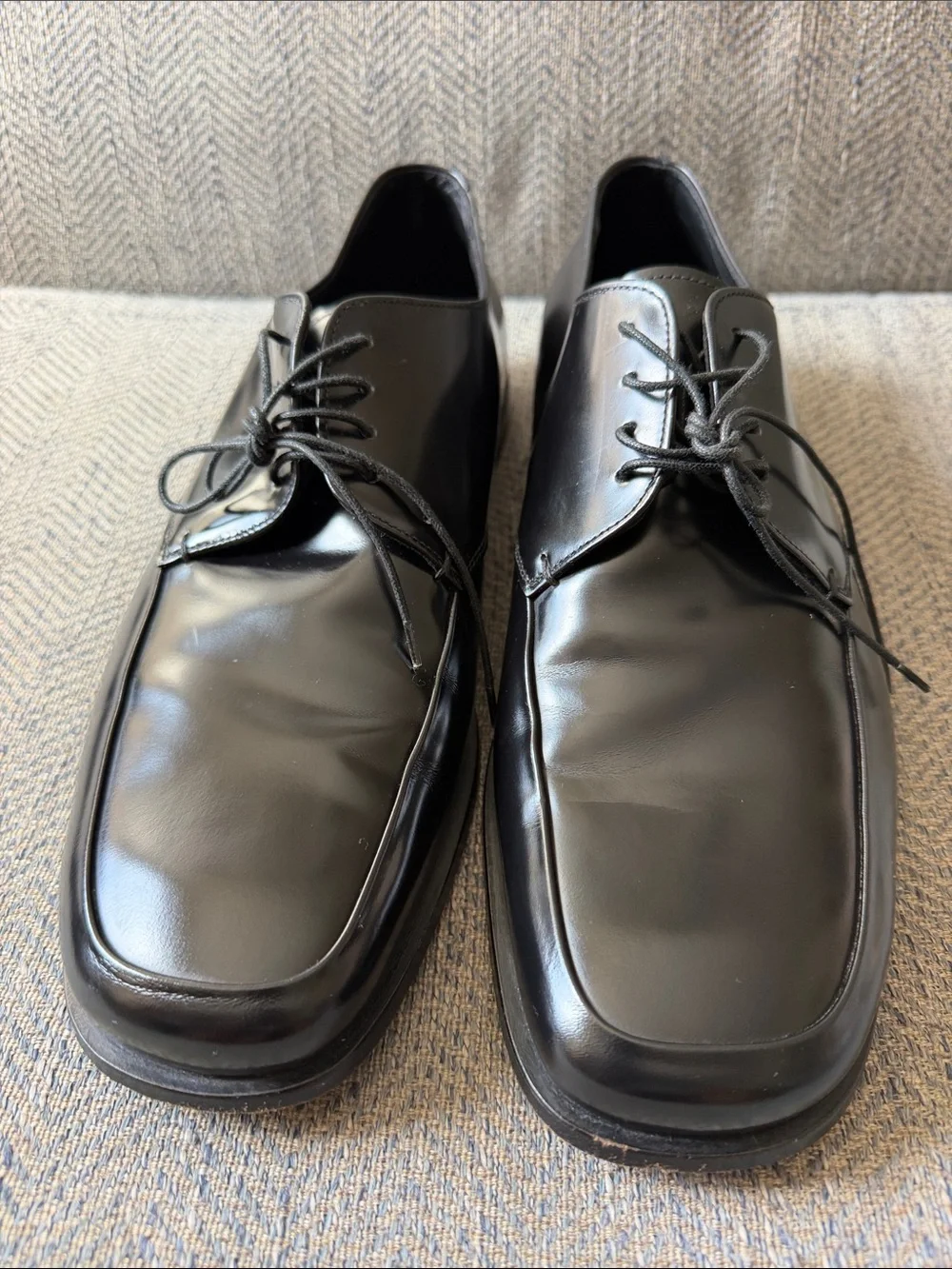 Prada Men’s Black Leather lace Up Oxford Dress Shoes Size: 9.5